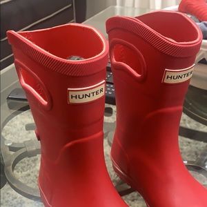 Kids hunter boots red size 9